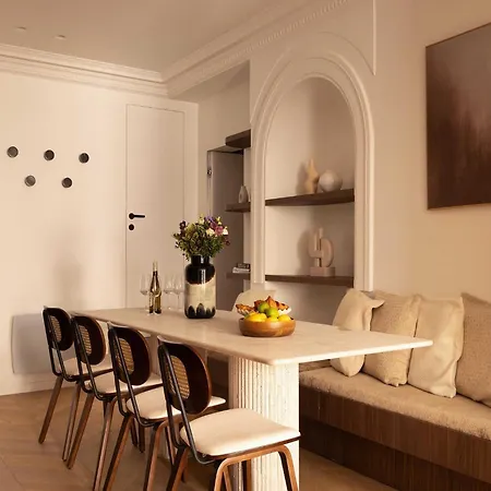 Elegant Appt- Ac-2br-6p- Musee Du Louvre Apartment *
